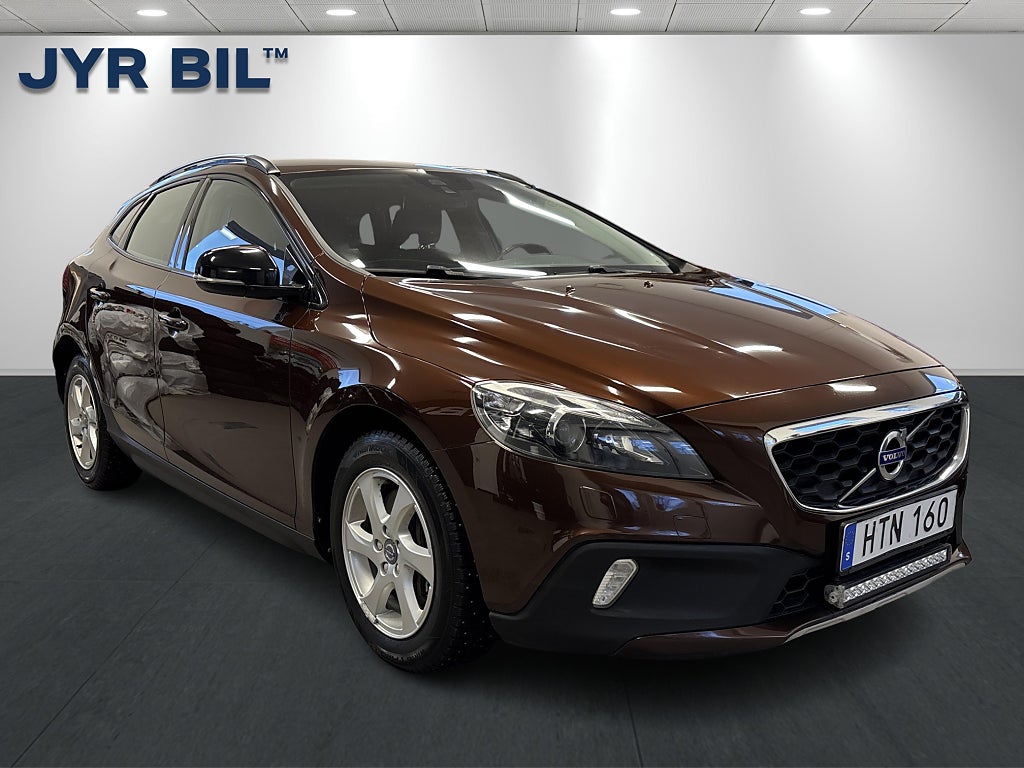Volvo V40 Cross Country D2 Momentum Drag / Värmare / PDC
