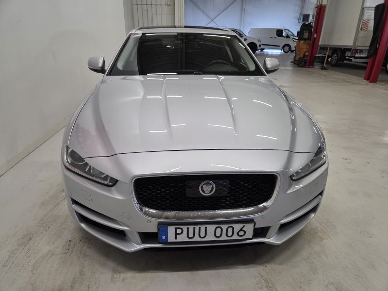 Jaguar XE 2015, bild 2/34
