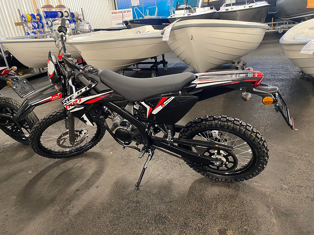 Rieju  MRT ENDURO SVART 