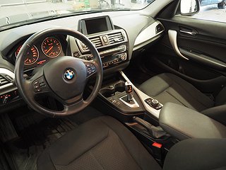 Halvkombi BMW 118 16 av 21