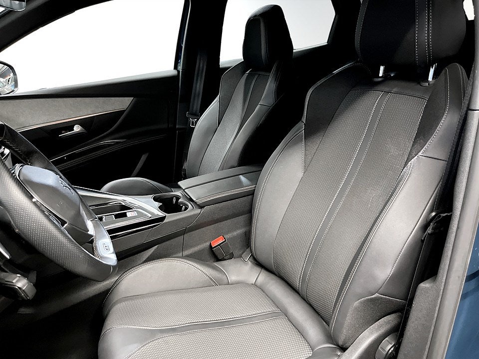 Bild på Peugeot 3008 GT 1.2 PT 130hk Aut - B-KAMERA, CARPLAY