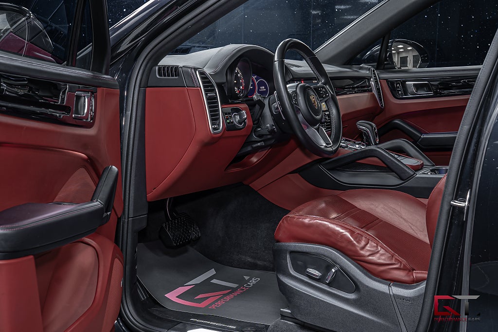 Porsche Cayenne E-Hybrid Coupé MOMS SportDesign 22" Pano PDLS+ BOSE