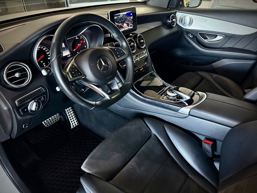 Mercedes-Benz GLC 220 d 4MATIC AMG Värmare Glastak Burmester - bild 5