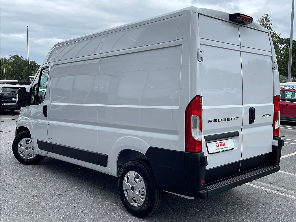 Bild på Peugeot Boxer BlueHDi 140hk Aut L2H2
