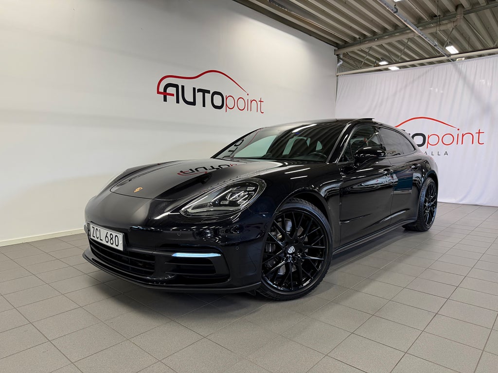 Porsche Panamera 4 Sport Turismo 330hk | Pano | Chrono | Värmare | Drag