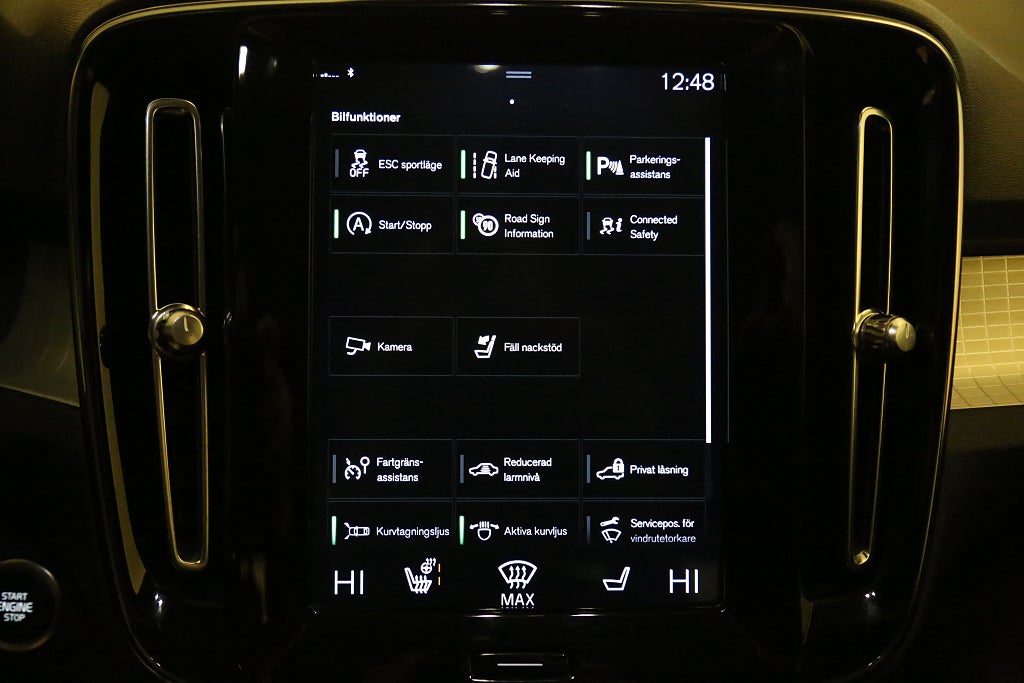 Volvo XC40 T3 163hk Momentum Edition Aut Kamera Navi VOC Drag 2020