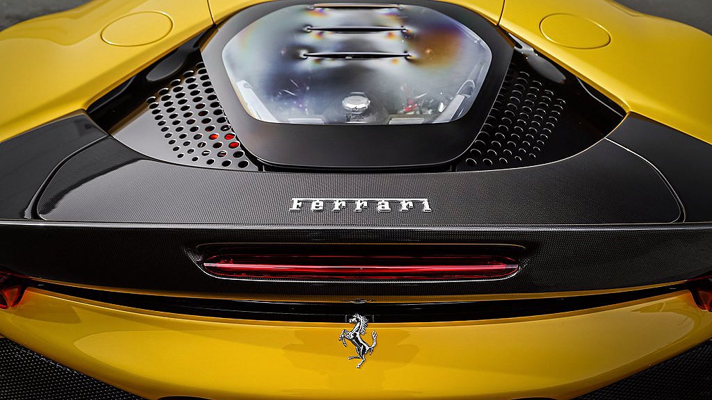 Ferrari SF90 Stradale har en systemeffekt på 1 000 hästkrafter och 900 Nm. 