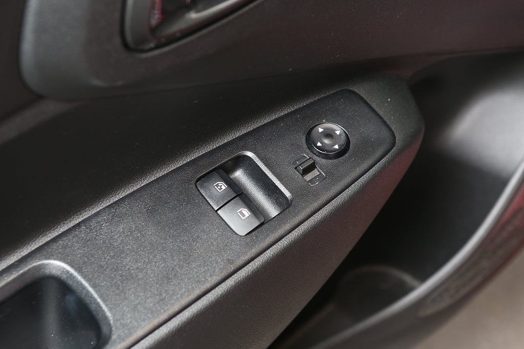 Hyundai i10 1,0 blue Essential CarPlay 2-tons lack