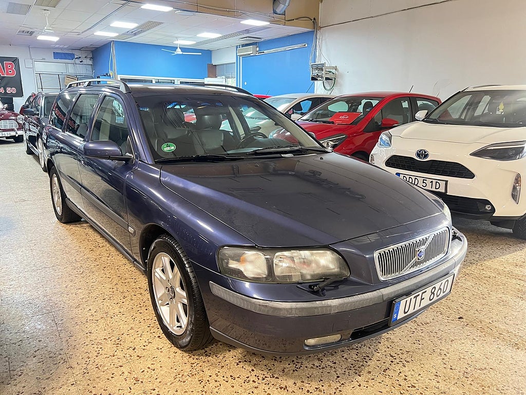 Volvo V70 2.4 Business Ny Servad & Ny Besiktigad 