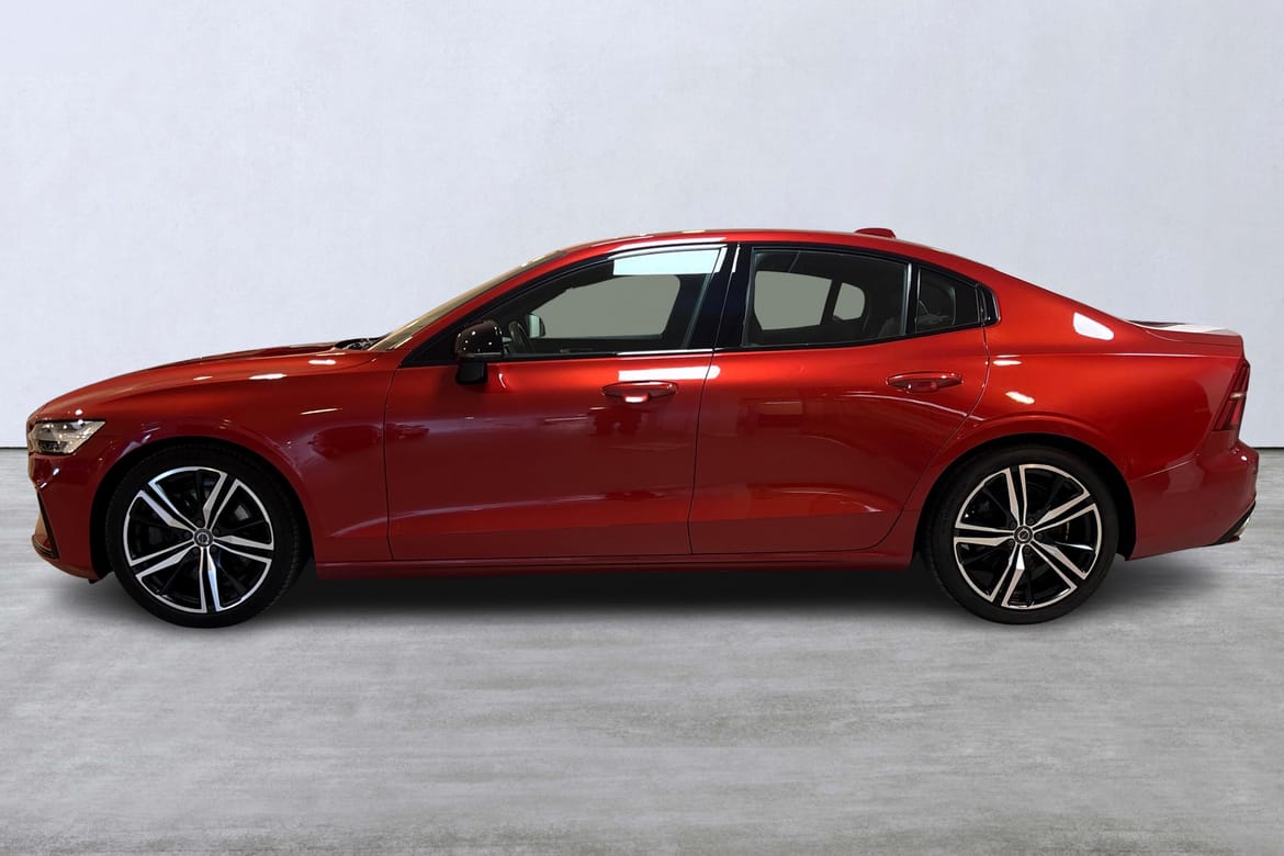 Volvo S60 B5 Bensin R-Design Edition 2021, bild 2/45