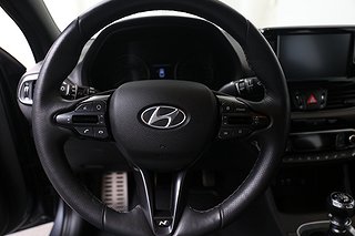Halvkombi Hyundai i30 Fastback 10 av 14
