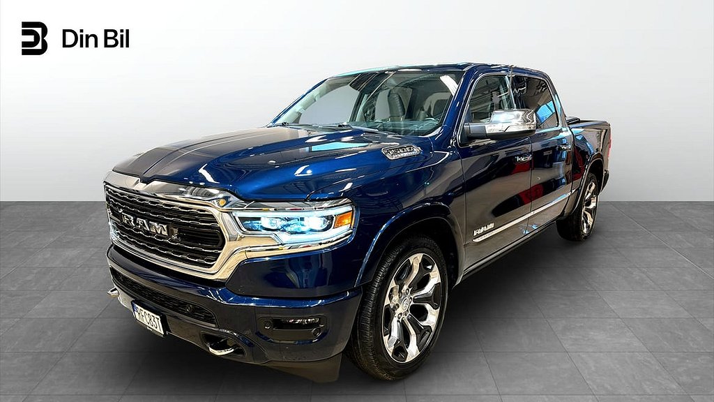 RAM 1500 Crew Cab eTourque V8 Hemi Limited 10 Anniversary Drag Pano