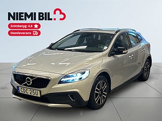 Volvo V40 Cross Country D3 Pro Edition Drag/SoV-Däck/Navi/Adap Fart/Kamera – bild 1