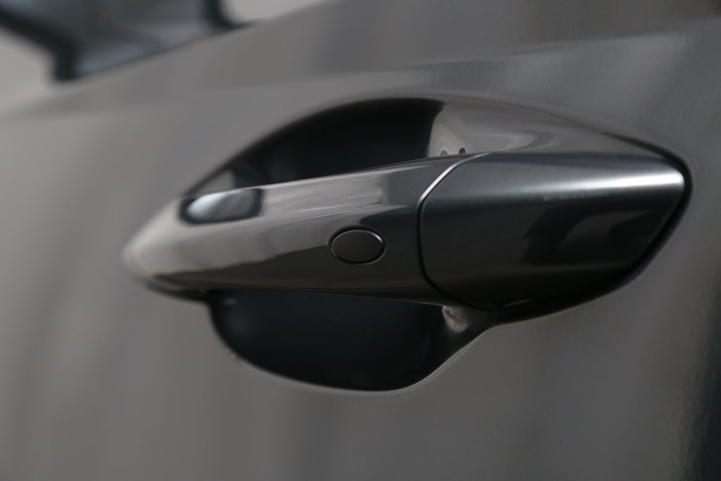 Hyundai Tucson *Essential MHEV 1.6 T-GDI Automat Navi Kamera 2025