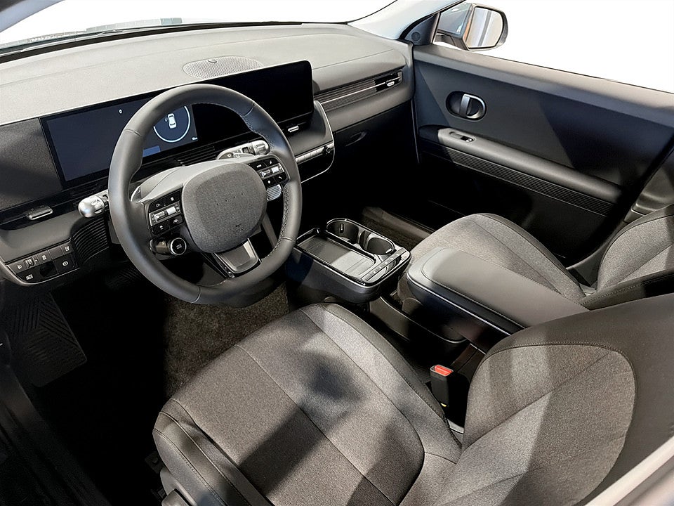 Bild på Hyundai IONIQ 5 Essential 64kWh 170k Aut - FULL LED MATRIX,SMARTKEY