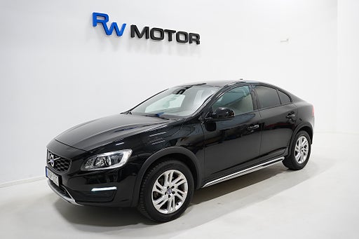 Volvo S60 Cross Country D3 150hk Momentum Backkamera D-värm Navigation VOC BT 