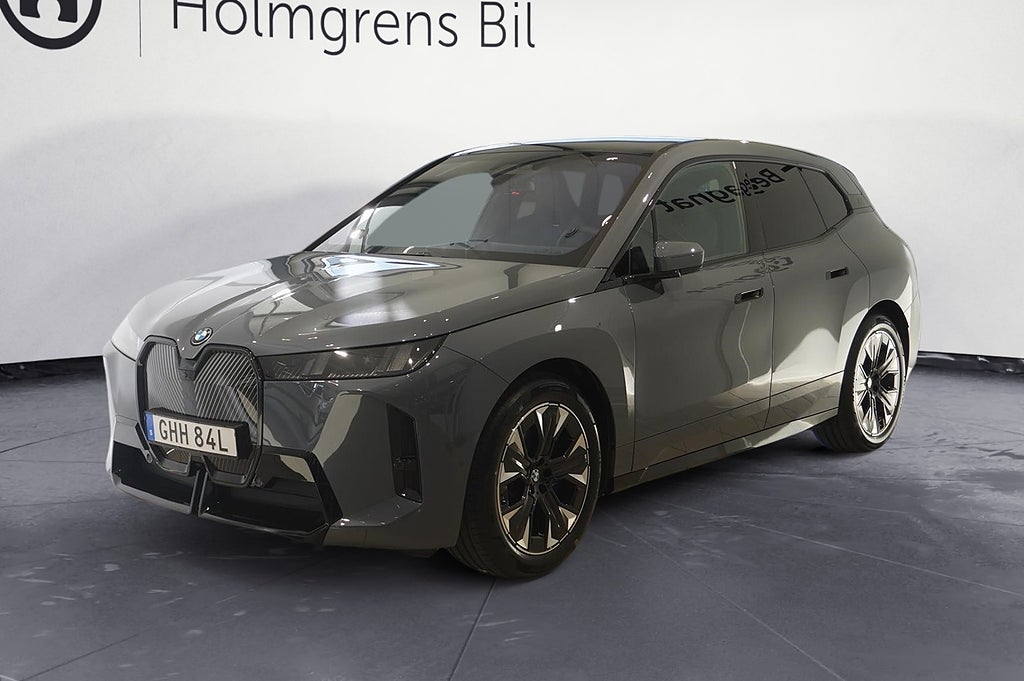 BMW iX xDrive60 4,45% ränta M Sport Pro Supercharged Pano B W