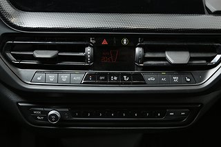 Halvkombi BMW 118I 20 av 23