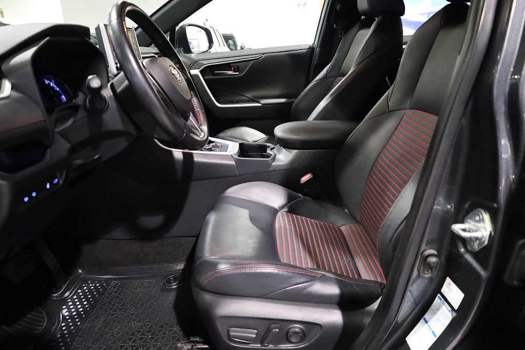 Toyota RAV4 Plug-in Hybrid E-CVT Launch Edition Drag Kamera 2020