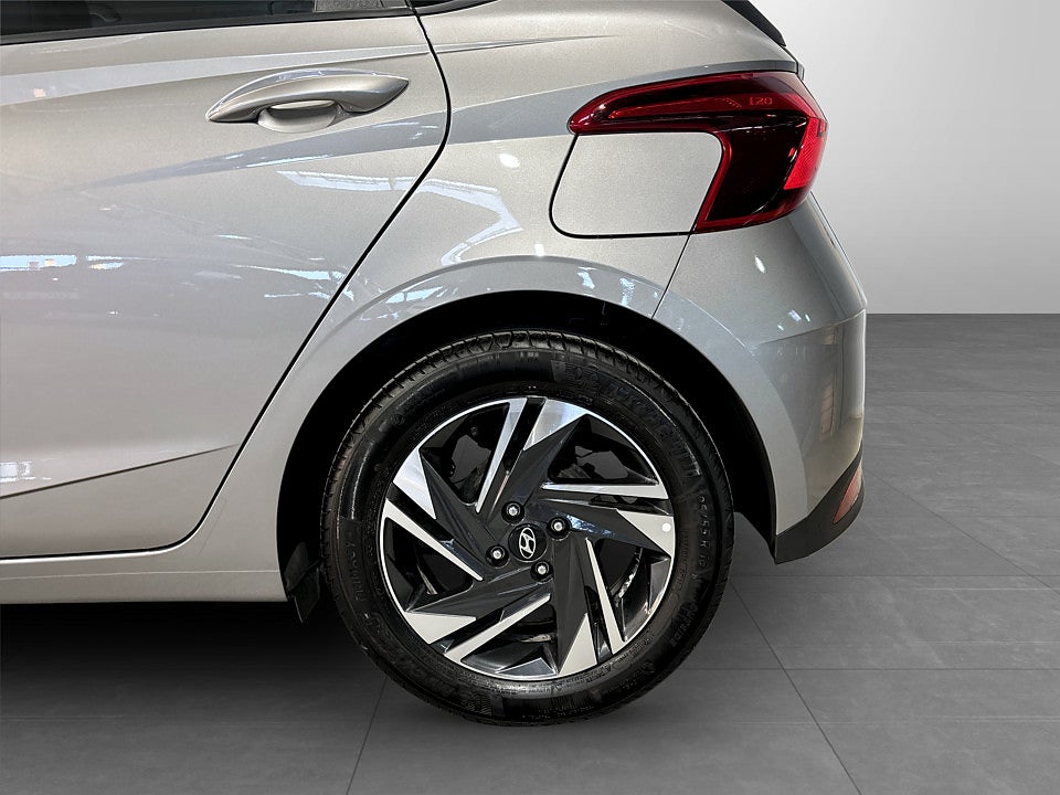 Bild på Hyundai i20 Essential 1.2 MPi 84hk B-KAMERA RATTVÄRME
