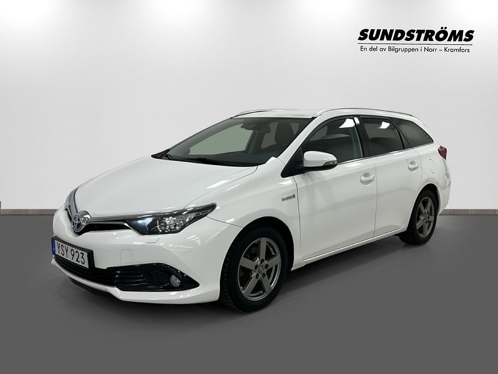 Toyota Auris Touring Sports Hybrid e-CVT Comfort Intense Edition V-hjul 