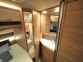 Husvagn, 2-axl Knaus Südwind 650 FSK 60 Year 11 av 17