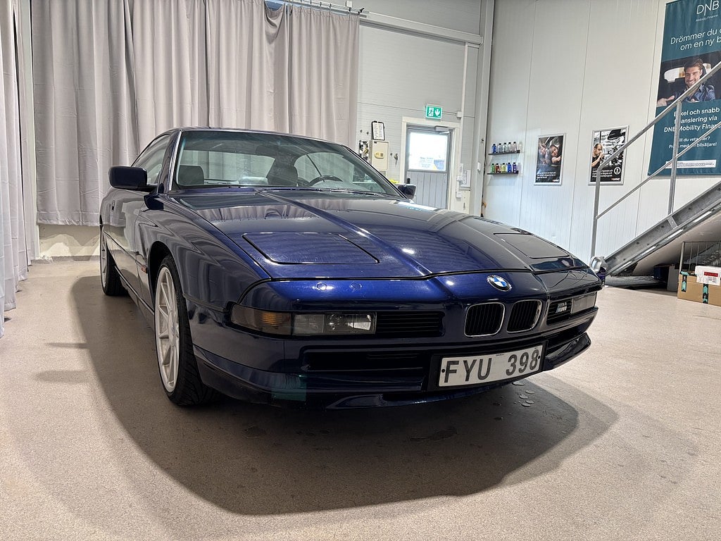 BMW 850 i 300hk