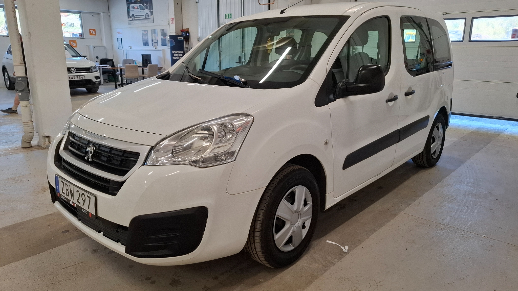 Peugeot Partner Tepee 1.6 BlueHDi EGS 2017, bild 7/10