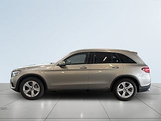 Mercedes-Benz GLC 220 d 4MATIC S&V-hjul/Kamera/Dvärm/Drag/Farthållare – bild 4