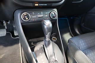 Halvkombi Ford Fiesta 17 av 19