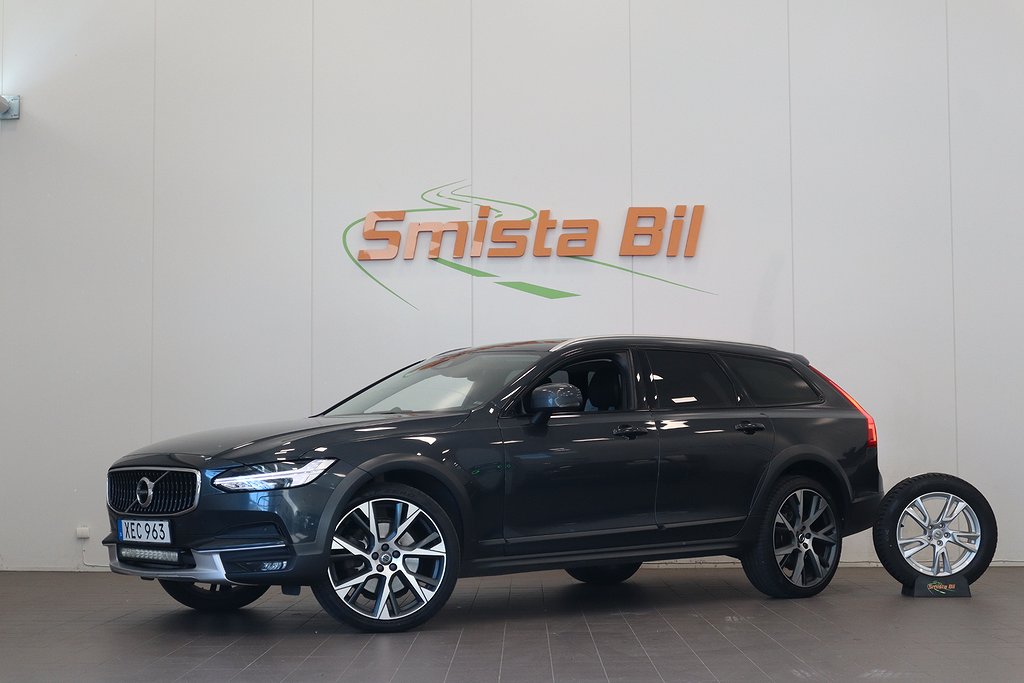 Volvo V90 Cross Country D4 AWD Inscription PRO B&W PANO LUFT LÄDER DRAG 190hk