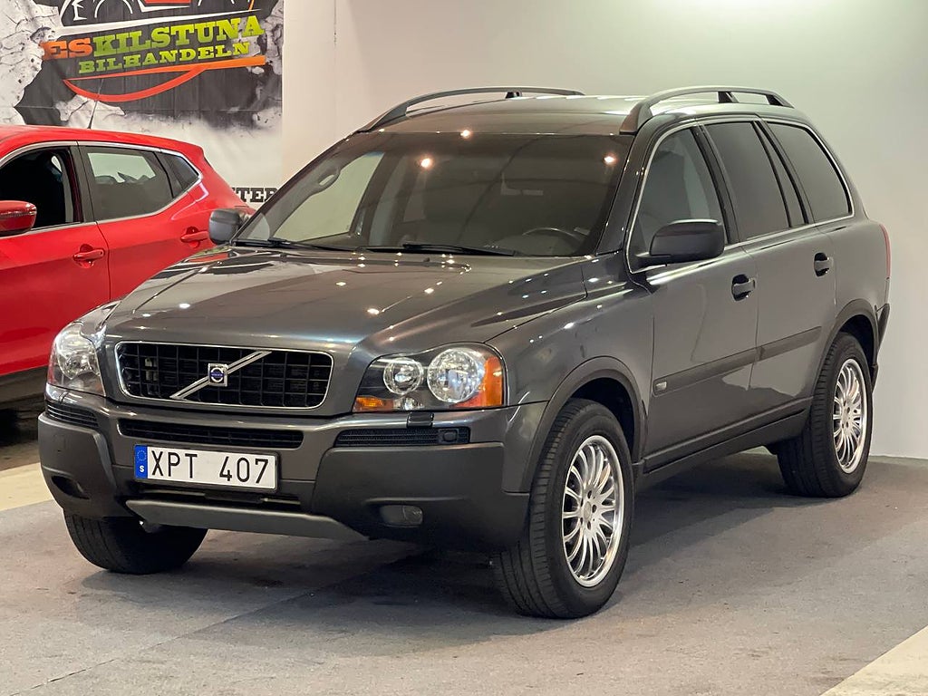 Volvo XC90 2.5T AWD KINETIC AUTOMAT 7-SITS 210HK DRAG NY BESIKTAD NY SERVAD