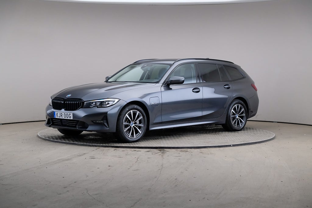BMW 330e 3 292hk xDrive Connected