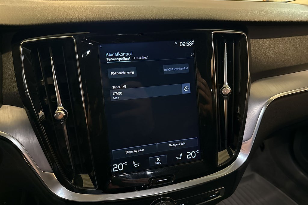 Volvo V60 D3 AWD Automat Momentum Navi Drag Kamera Värmare miniatyr 9