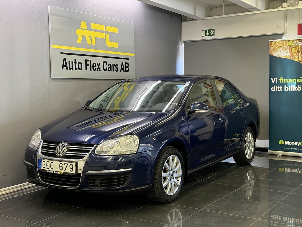 Volkswagen Jetta 1.6 Multifuel Trendline | DRAG | P-SENSOR | S+V | NYBES