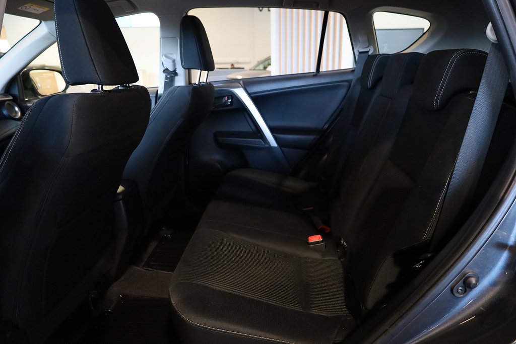 Toyota RAV4 2,0 D-4D EDITION 50 AWD Extraljus Motorv Drag 2014