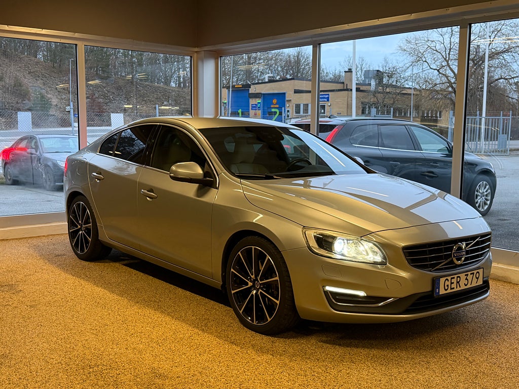 Volvo S60 T6 Geartronic Momentum 306 HK Drag H/K PDC Skinn 19"