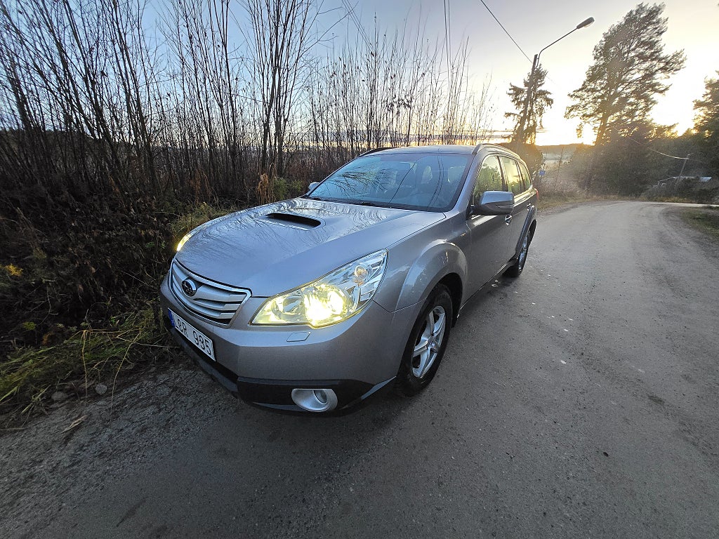 Subaru Outback 2,0 4WD Business *Drag/MOV/K-Kedja*