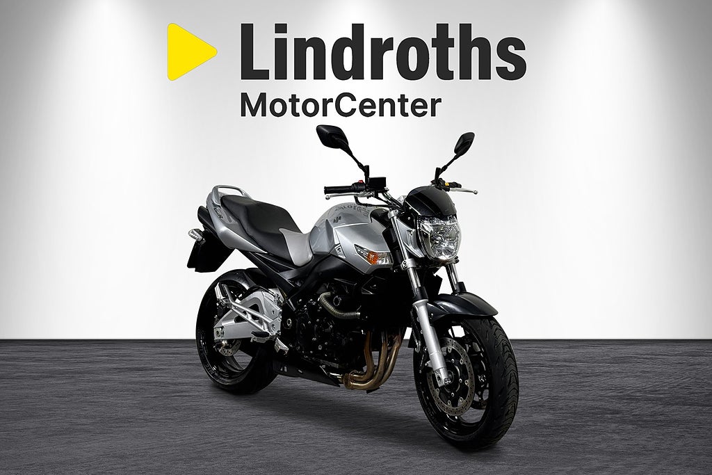 Suzuki GSR600 -08 *LÅGA MIL*
