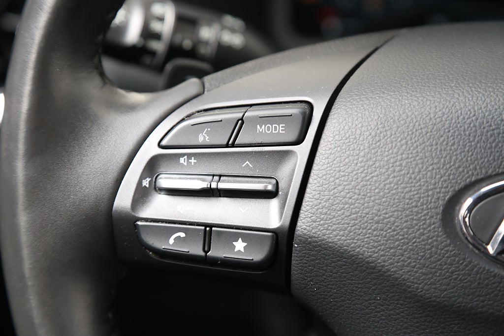 Hyundai Kona Hybrid 1,6 GDi 141hk HEV 6DCT Essential Tvåtons-Lack 2021