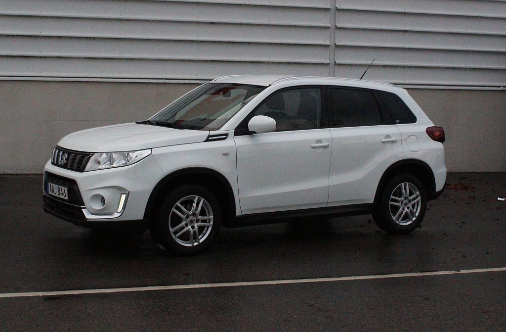 Suzuki Vitara Select 4WD Drag!