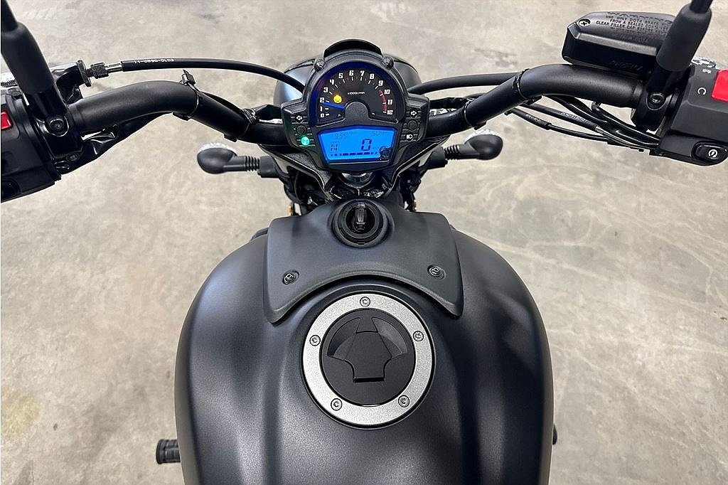Kawasaki Vulcan S 650 Vulcan S i NYSKICK, LÅG MIL,1 BRUKARE