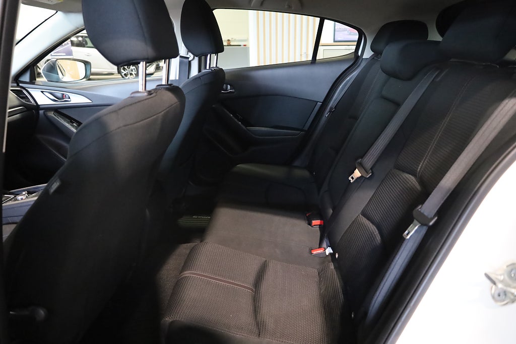 Mazda 3 Sport 2.0 SKYACTIV-G AUT M-Värme Navi Blåtand Rattvärme 2018