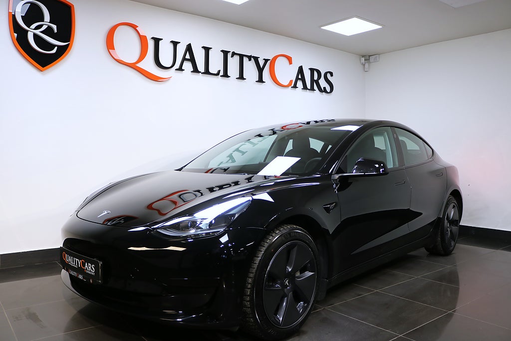 Tesla Model 3 Standard Range Sv-såld /Pano / Läder / MOMS