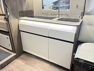 Husbil-halvintegrerad Benimar PERSEO 557 14 av 26