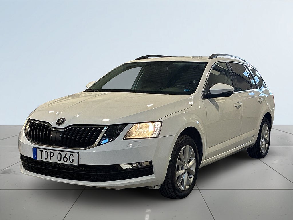 Skoda Octavia Kombi 2.0 TDI SCR Ambition Drag Värmare Psens S&V-hjul