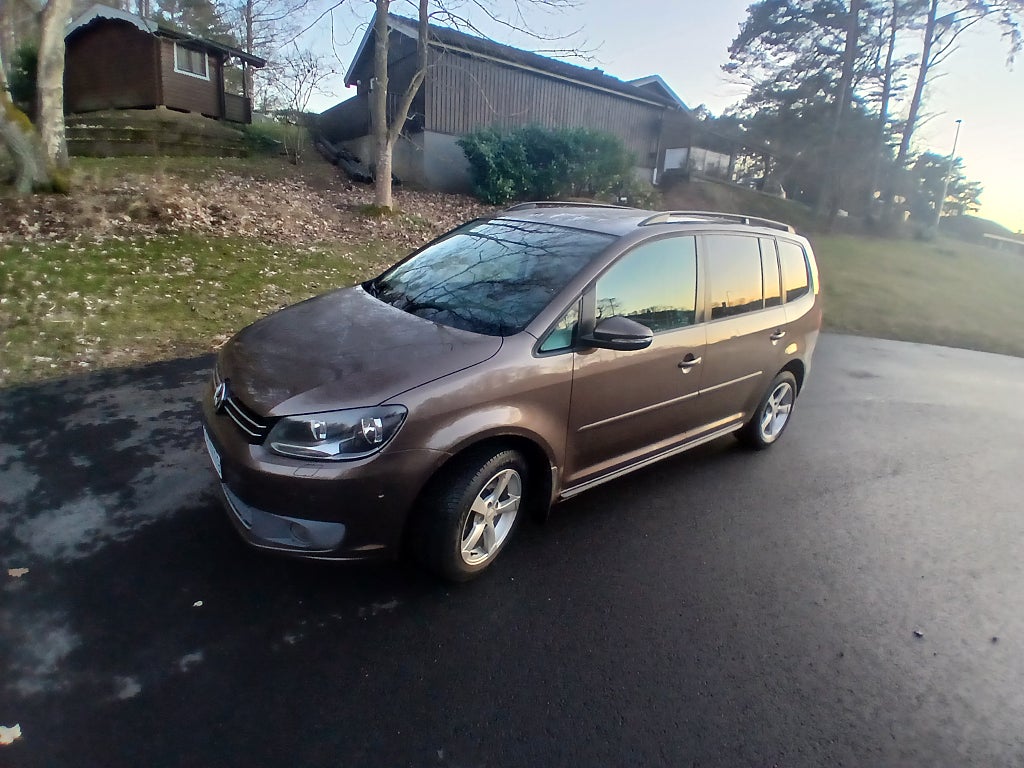 Volkswagen Touran 5-sätes 1.4 TGI EcoFuel Masters 