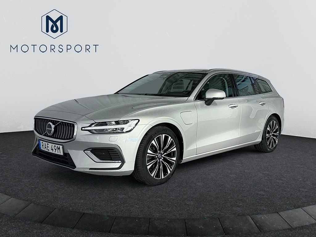 Volvo V60 Recharge T6 AWD Core Edition Drag Förklimat Backkamera