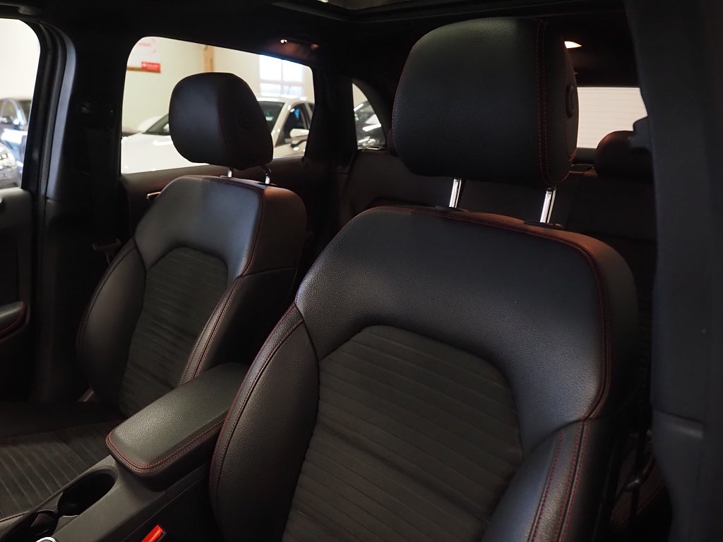 Mercedes-Benz B 200 d 4MATIC 7G-DCT AMG Pano Drag Kamera 2018