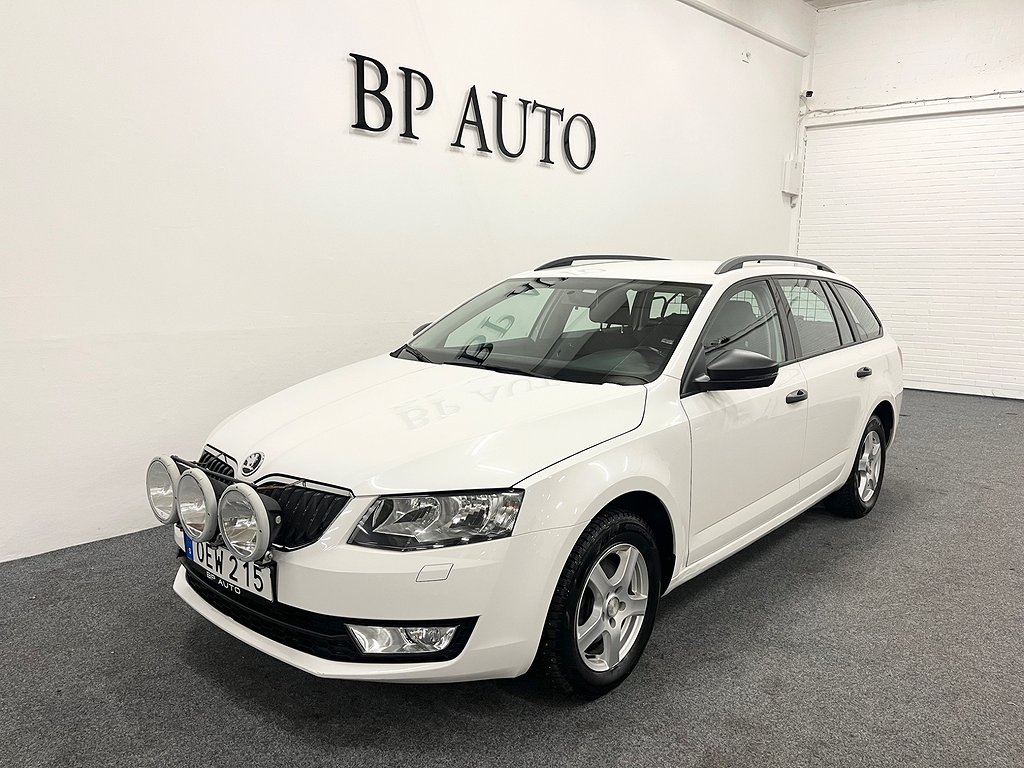 Skoda Octavia Kombi 1.6 TDI 4x4 1 ägare, drag, Värmare